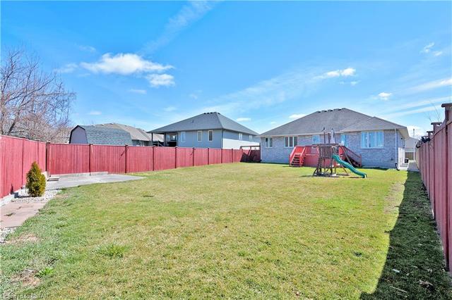 155 Conestoga Drive, House detached with 4 bedrooms, 3 bathrooms and null parking in Sarnia ON | Image 35