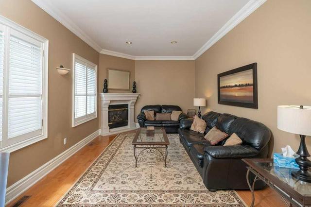 210 Roselawn Dr, House detached with 4 bedrooms, 5 bathrooms and 6 parking in Vaughan ON | Image 9