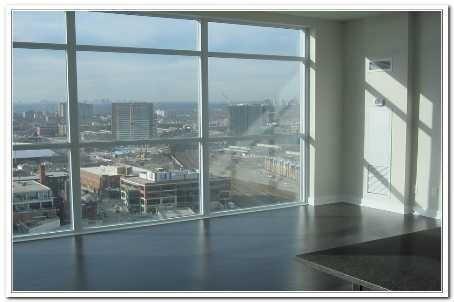 uph03 - 100 Western Battery Rd, Condo with 2 bedrooms, 2 bathrooms and 1 parking in Toronto ON | Image 3