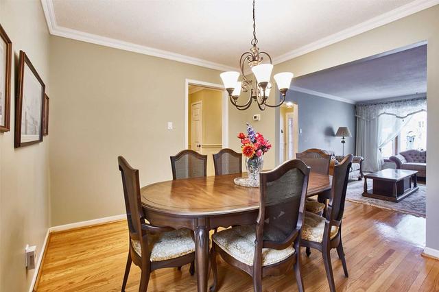 14 Rolling Meadows, House detached with 4 bedrooms, 3 bathrooms and 4 parking in Toronto ON | Image 37