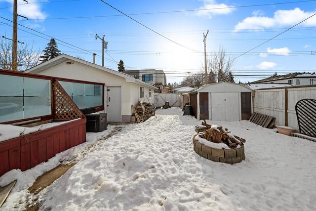 311 33 Avenue Ne, House detached with 5 bedrooms, 2 bathrooms and 4 parking in Calgary AB | Image 30
