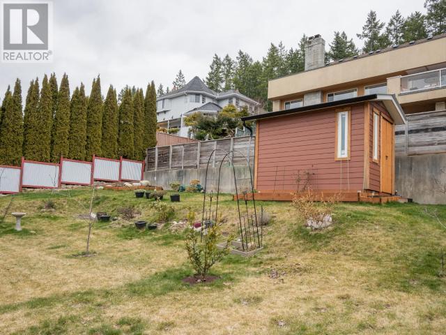 3806 Trail Place, House detached with 3 bedrooms, 3 bathrooms and null parking in Powell River BC | Image 12