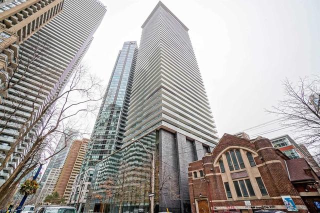 3010 - 33 Charles St E, Condo with 1 bedrooms, 1 bathrooms and 0 parking in Toronto ON | Image 1