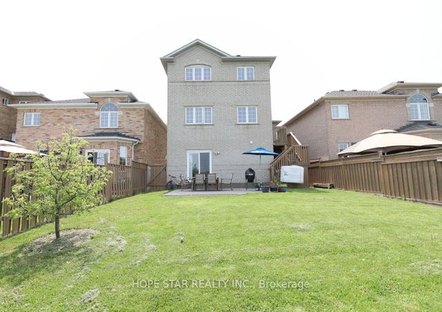46 Sunview Dr, House detached with 3 bedrooms, 4 bathrooms and 4 parking in Vaughan ON | Image 20