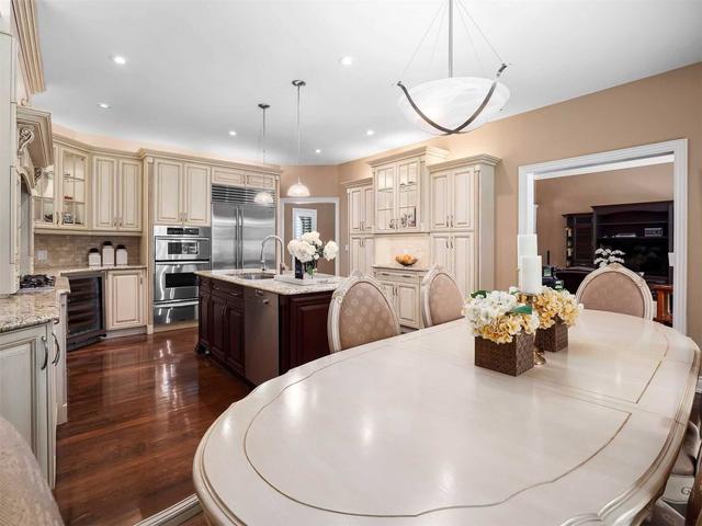 157 Petermar Dr, House detached with 3 bedrooms, 4 bathrooms and 13 parking in Vaughan ON | Image 4