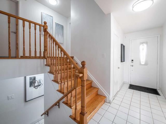 1771 Pharmacy Ave, House detached with 5 bedrooms, 2 bathrooms and 7 parking in Toronto ON | Image 12