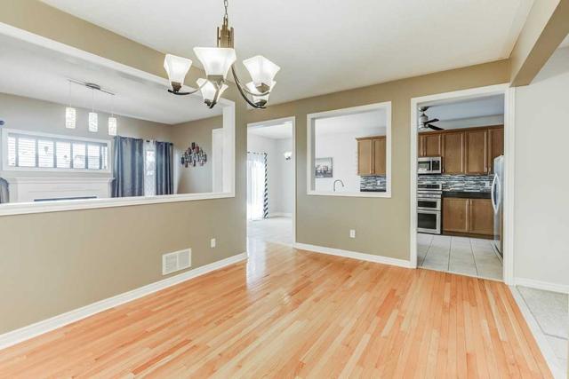 70 Pappain Cres, House detached with 4 bedrooms, 3 bathrooms and 6 parking in Brampton ON | Image 7