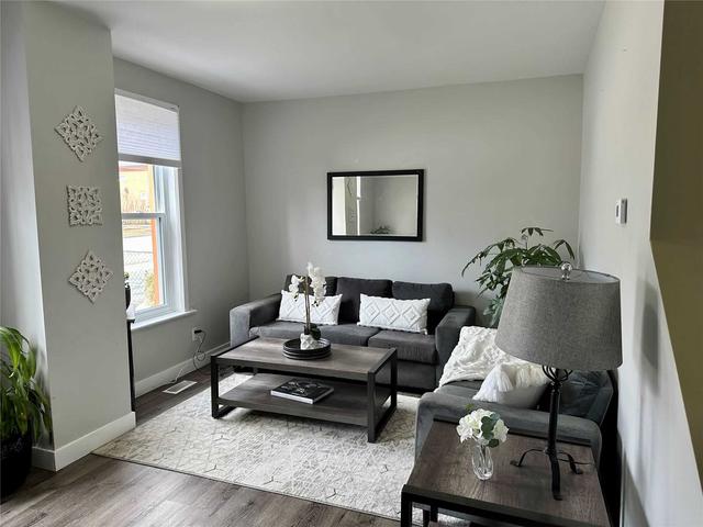 137 Bleecker Ave, House detached with 2 bedrooms, 1 bathrooms and 2 parking in Belleville ON | Image 22