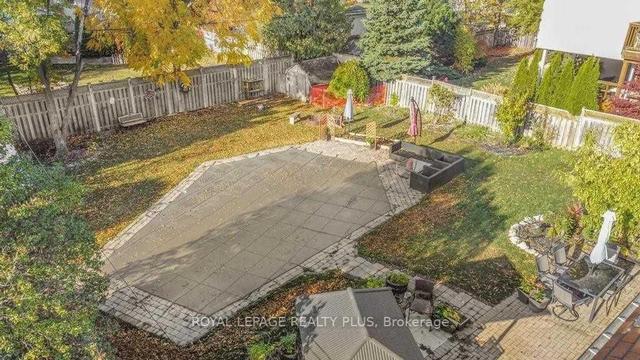 382 Third Line, House detached with 3 bedrooms, 2 bathrooms and 6 parking in Oakville ON | Image 26