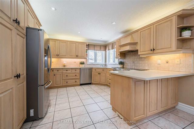 514 Lexington Cres, House detached with 5 bedrooms, 5 bathrooms and 11 parking in Waterloo ON | Image 10