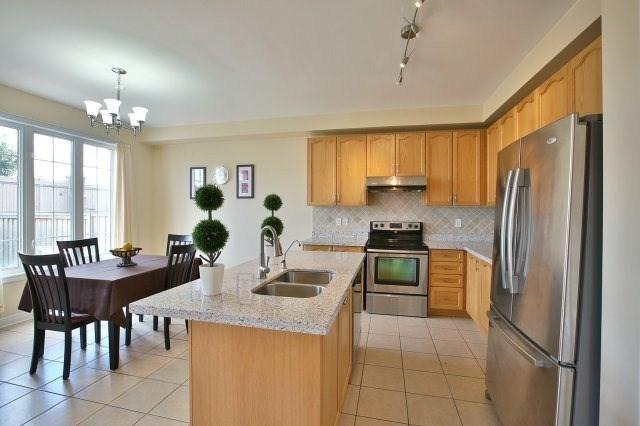 79 Fahey Dr, House detached with 4 bedrooms, 4 bathrooms and 6 parking in Brampton ON | Image 7