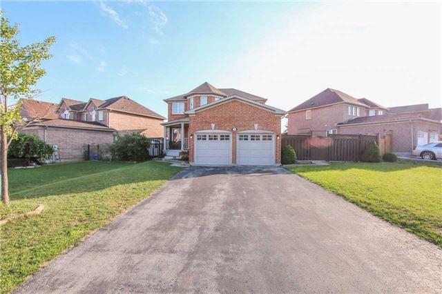 11 Himalaya St, House detached with 4 bedrooms, 3 bathrooms and 4 parking in Brampton ON | Image 1
