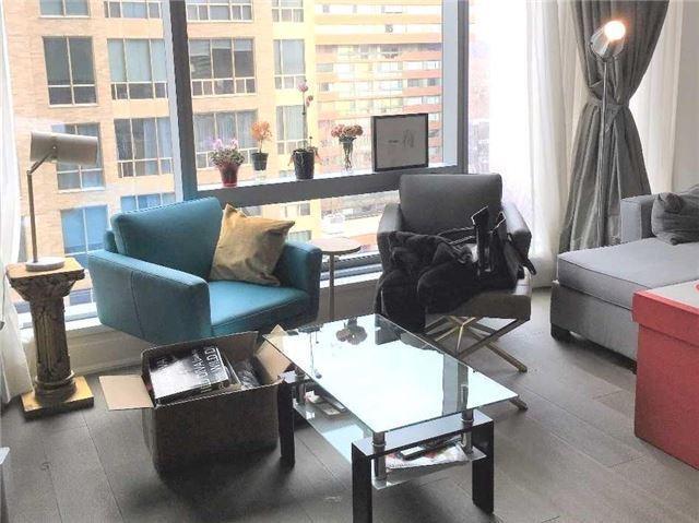 1002 - 55 Scollard St, Condo with 1 bedrooms, 1 bathrooms and 1 parking in Toronto ON | Image 3