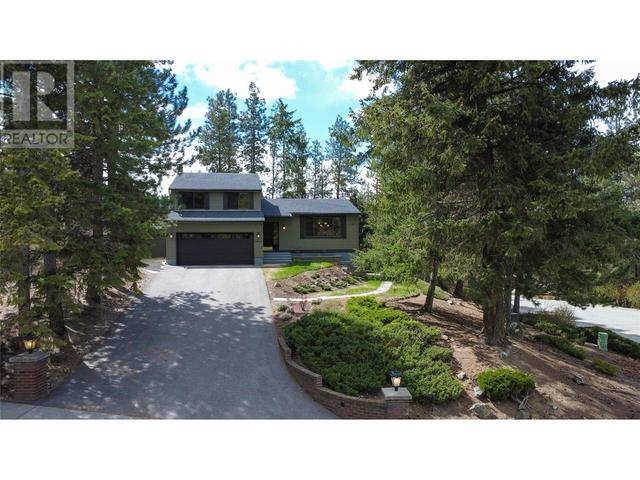 3999 Eastwood Court, House detached with 3 bedrooms, 2 bathrooms and 6 parking in Kelowna BC | Image 1