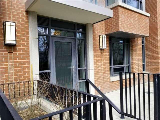 Th2 - 2220 Lake Shore Blvd W, Townhouse with 2 bedrooms, 3 bathrooms and 1 parking in Toronto ON | Image 2