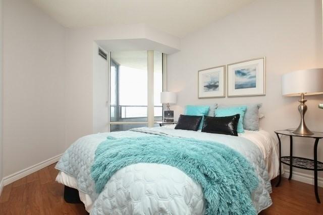 1601 - 300 Alton Towers Circ, Condo with 2 bedrooms, 2 bathrooms and 1 parking in Toronto ON | Image 12