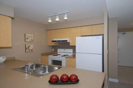 809 - 5145 Dundas St W, Condo with 0 bedrooms, 1 bathrooms and 1 parking in Toronto ON | Image 3