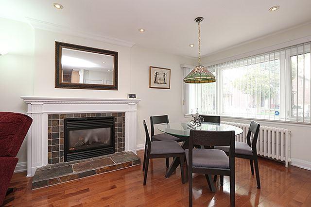 8 Treadway Blvd, House detached with 2 bedrooms, 2 bathrooms and 2 parking in Toronto ON | Image 2