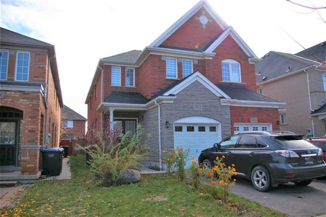 3022 Mission Hill Dr, House semidetached with 4 bedrooms, 3 bathrooms and 2 parking in Mississauga ON | Image 1
