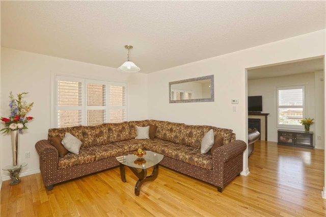50 Denali Cres, House detached with 4 bedrooms, 3 bathrooms and 4 parking in Brampton ON | Image 2