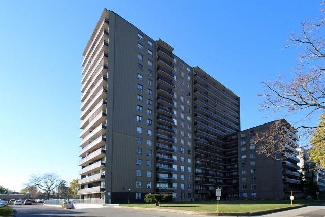402 - 180 Markham Rd S, Condo with 3 bedrooms, 2 bathrooms and 1 parking in Toronto ON | Image 1