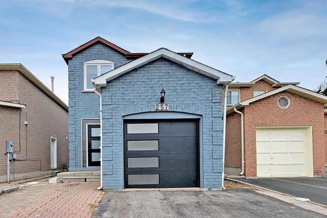 257 Woodhall Rd, House detached with 4 bedrooms, 4 bathrooms and 4 parking in Markham ON | Image 1