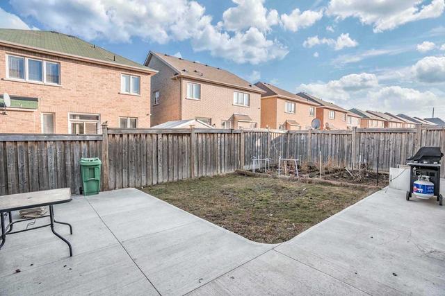 75 Tomabrook Cres, House detached with 4 bedrooms, 5 bathrooms and 6 parking in Brampton ON | Image 27