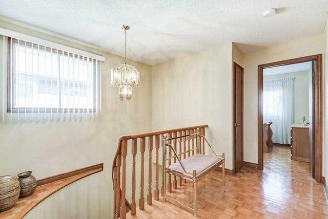 144 Jackman Cres, House detached with 4 bedrooms, 4 bathrooms and 4 parking in Vaughan ON | Image 8