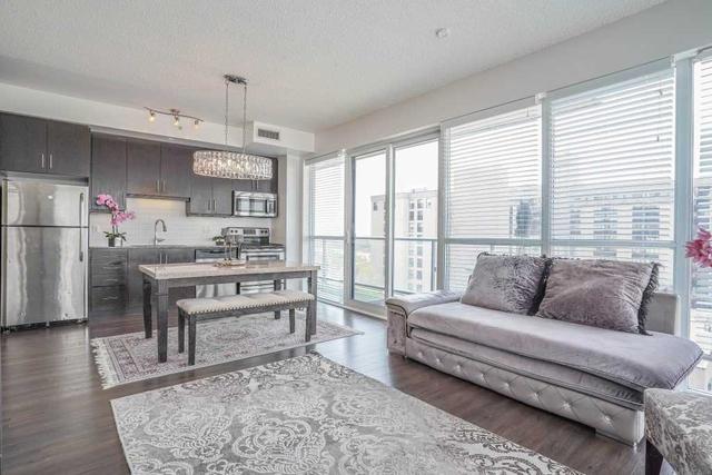 705 - 15 James Finlay Way, Condo with 2 bedrooms, 2 bathrooms and 1 parking in Toronto ON | Image 7