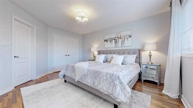 80 Conover Ave, House detached with 4 bedrooms, 3 bathrooms and 4 parking in Aurora ON | Image 20