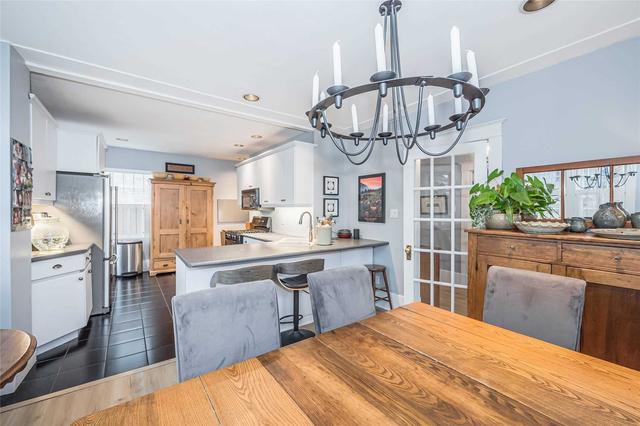 30 Barber Ave, House detached with 4 bedrooms, 3 bathrooms and 5 parking in Guelph ON | Image 4