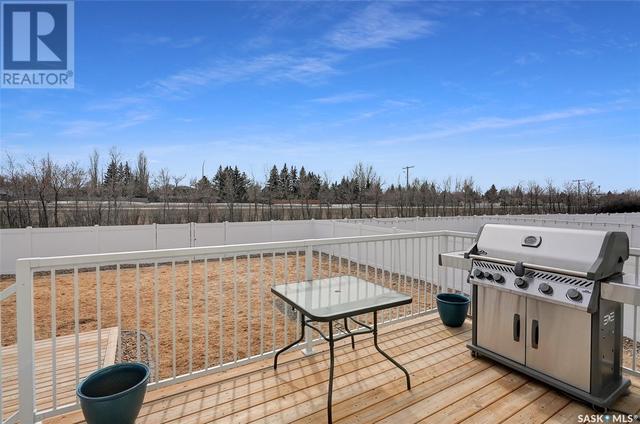 1037 Maplewood Drive, House detached with 5 bedrooms, 4 bathrooms and null parking in Moose Jaw SK | Image 41