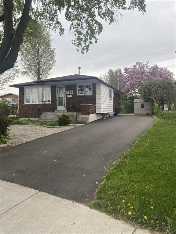 b - 113 Loyalist Drive, House detached with 2 bedrooms, 1 bathrooms and 4 parking in Hamilton ON | Card Image