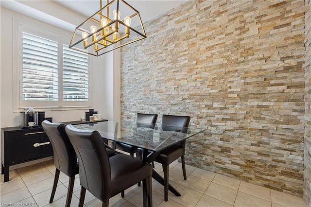 5 - 2171 Fiddlers Way, House attached with 3 bedrooms, 2 bathrooms and 2 parking in Oakville ON | Image 4