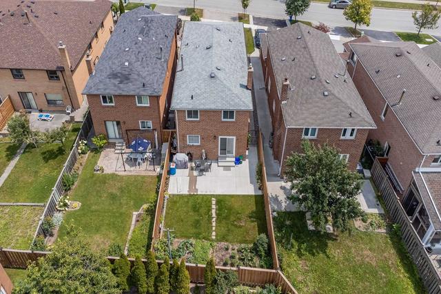 208 Tall Grass Tr, House detached with 4 bedrooms, 4 bathrooms and 6 parking in Vaughan ON | Image 39