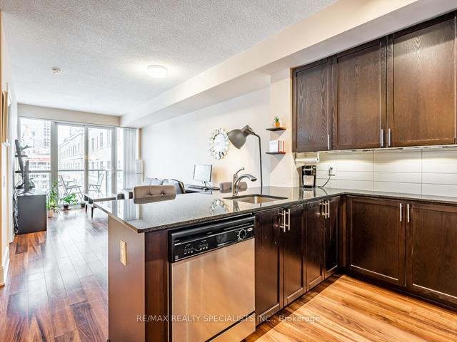824 - 560 Front St W, Condo with 1 bedrooms, 1 bathrooms and 1 parking in Toronto ON | Image 18