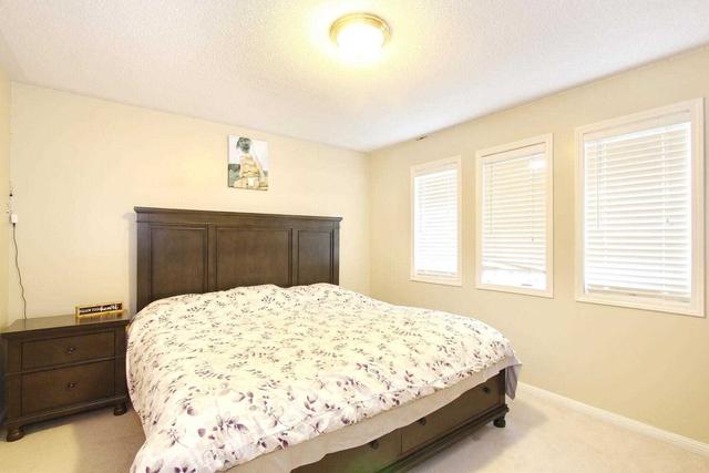 84 Sweetwood Circ, House semidetached with 3 bedrooms, 3 bathrooms and 3 parking in Brampton ON | Image 16