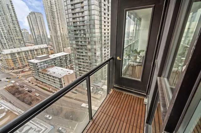 1903 - 8 Telegram Mews, Condo with 2 bedrooms, 2 bathrooms and 1 parking in Toronto ON | Image 16