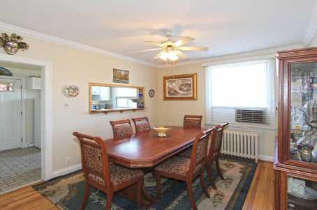 242 Osler St, House detached with 3 bedrooms, 2 bathrooms and 3 parking in Toronto ON | Image 3