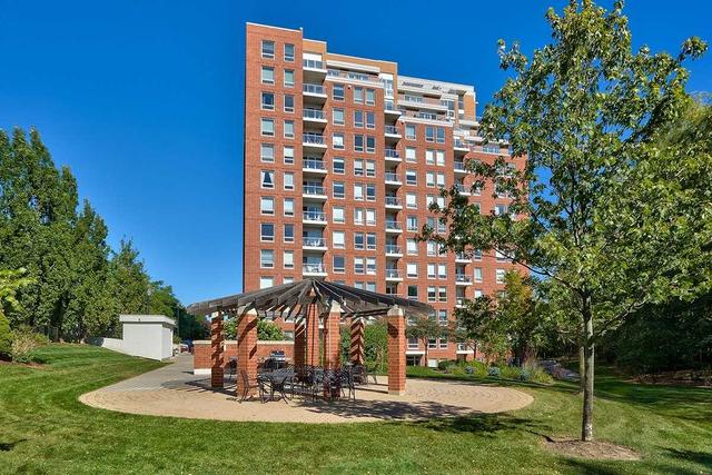 208 - 40 Old Mill Rd, Condo with 2 bedrooms, 2 bathrooms and 1 parking in Oakville ON | Image 12