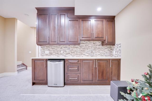 1235 Rosehill Drive Nw, Home with 4 bedrooms, 3 bathrooms and 2 parking in Calgary AB | Image 38