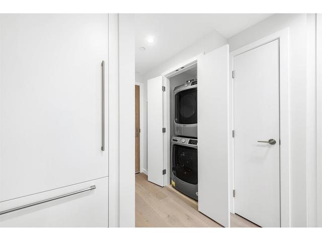 2302 - 7433 Cambie Street, Condo with 1 bedrooms, 1 bathrooms and 1 parking in Vancouver BC | Card Image