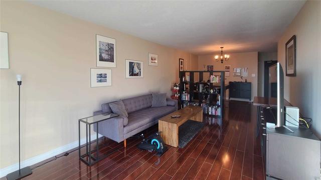 404 - 820 Burnhamthorpe Rd, Condo with 2 bedrooms, 2 bathrooms and 1 parking in Toronto ON | Image 6