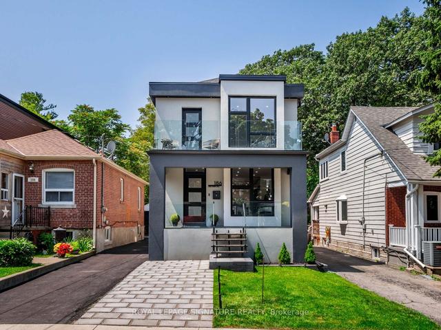 186 Oak Park Ave, House detached with 4 bedrooms, 3 bathrooms and 1 parking in Toronto ON | Image 1