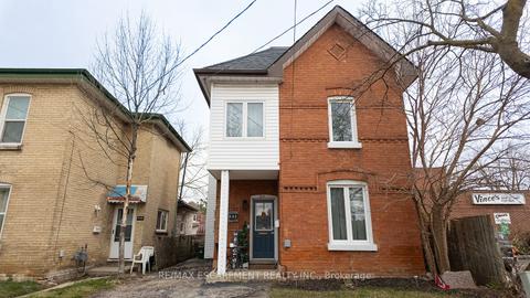 214 Chatham St, House detached with 3 bedrooms, 2 bathrooms and 1 parking in Brantford ON | Card Image