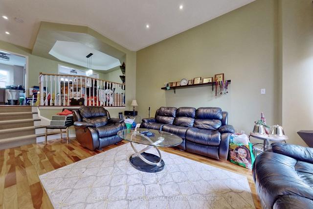 191 Provincial Pl, House attached with 4 bedrooms, 4 bathrooms and 3 parking in Brampton ON | Image 4