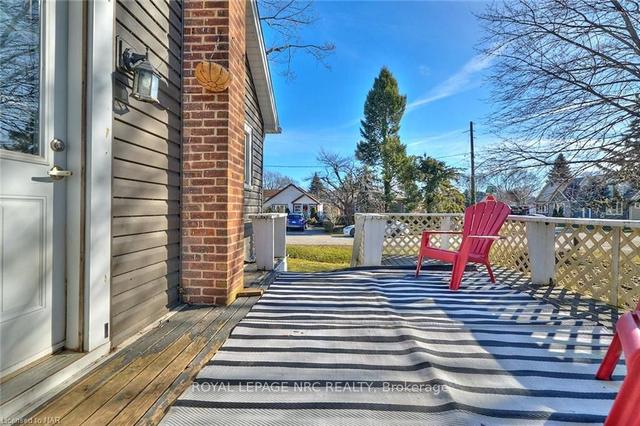 10 Colton Ave, House detached with 1 bedrooms, 1 bathrooms and 2 parking in St. Catharines ON | Image 19