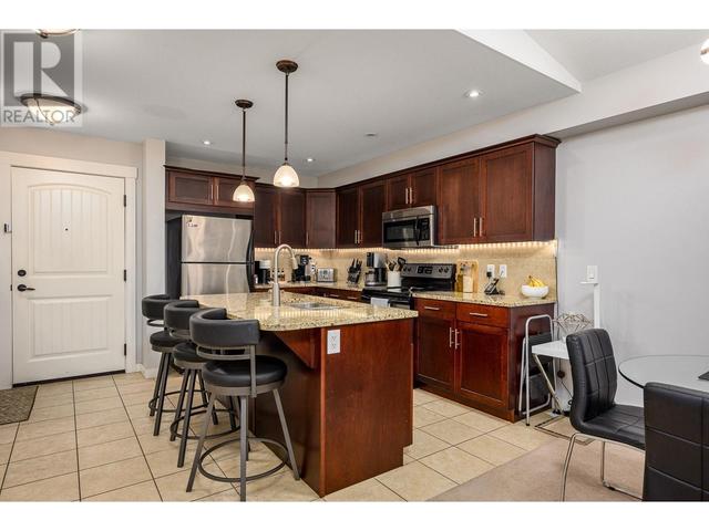 305 - 10529 Powley Court, Condo with 2 bedrooms, 2 bathrooms and 2 parking in Lake Country BC | Image 1