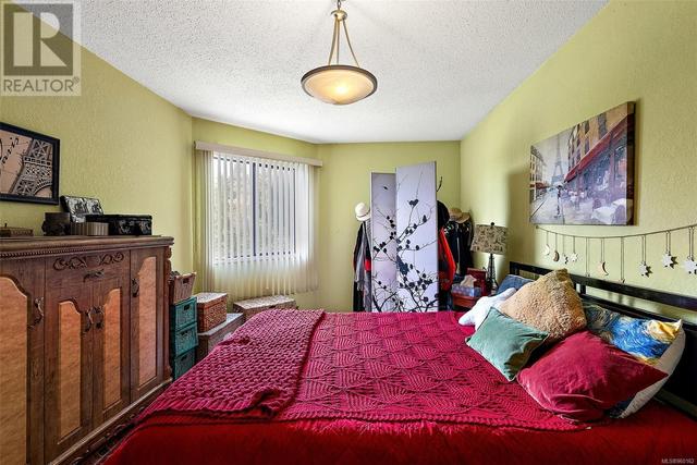 305 - 73 Gorge Rd W, Condo with 2 bedrooms, 2 bathrooms and 1 parking in Saanich BC | Image 11