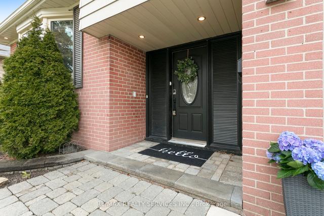31 Core Cres, House detached with 3 bedrooms, 3 bathrooms and 5 parking in Brampton ON | Image 23